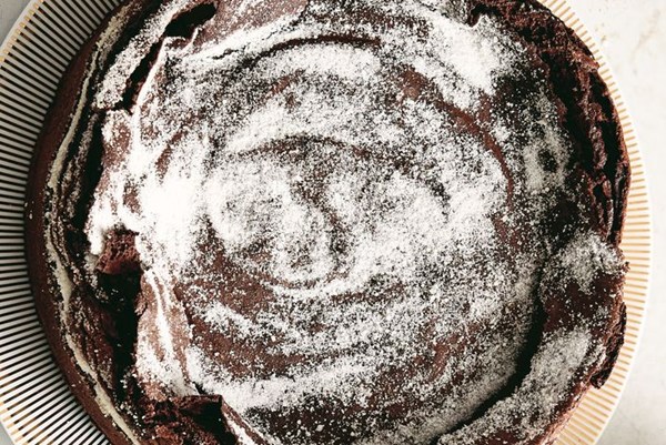 Crispy chocolate cake with hazelnut & sour cream 