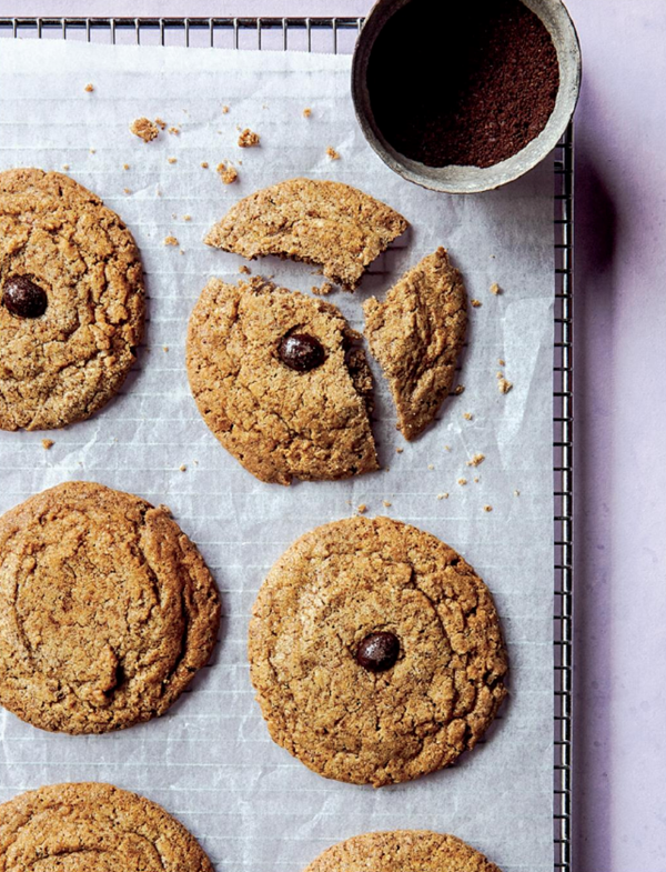 Crispy coconut-chocolate-oatmeal cookies