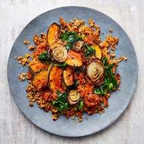 Crispy couscous with pumpkin and tomatoes