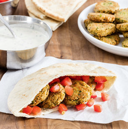 Crispy falafel pita with yogurt sauce