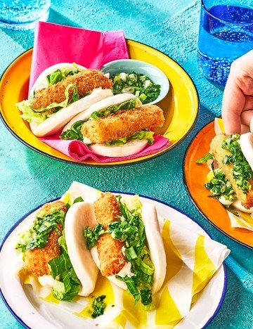 Crispy fish bao with green chilli and coriander sambal
