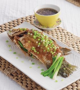 Crispy fish with ginger-scallion sauce