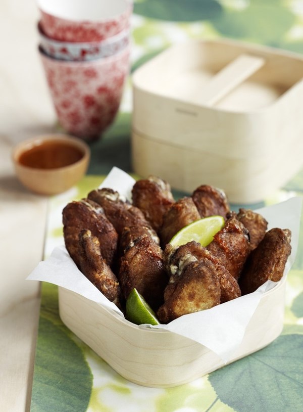 Crispy five spice chicken nibbles with hot sauce