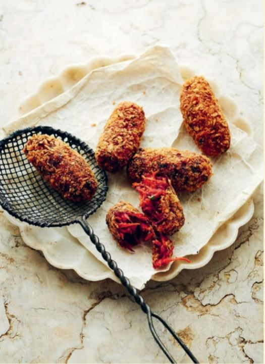 Crispy fried beetroot & potato cutlets (Bengali beetroot chop)