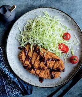 Crispy fried pork cutlets (Tonkatsu)