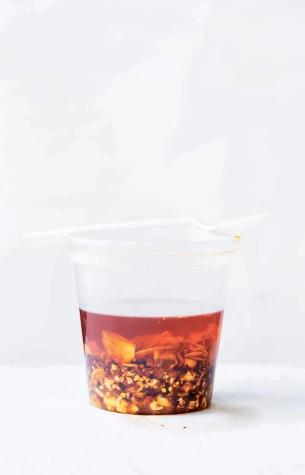 Crispy garlic and chilli oil