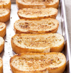 Crispy garlic bread