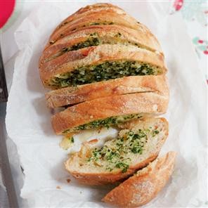 Crispy garlic butter loaf