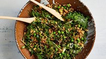 Crispy grain salad with peas and mint