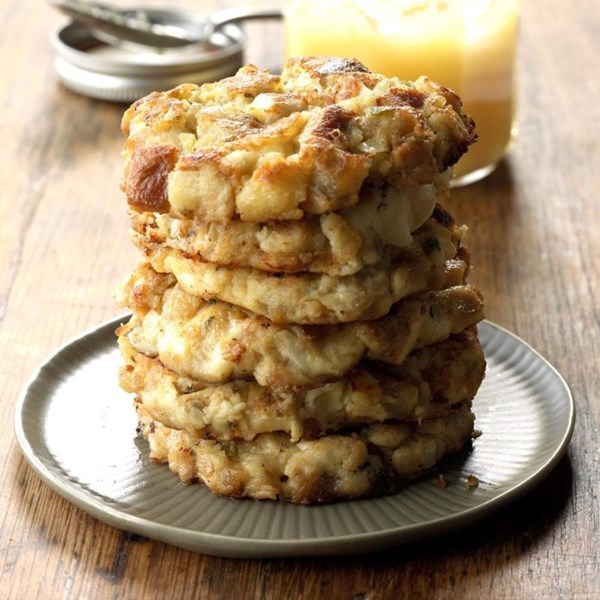 Crispy mashed potato & stuffing patties