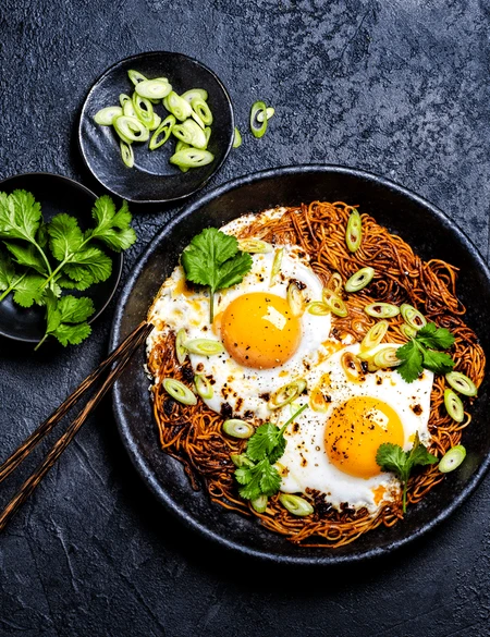 Crispy noodle eggs