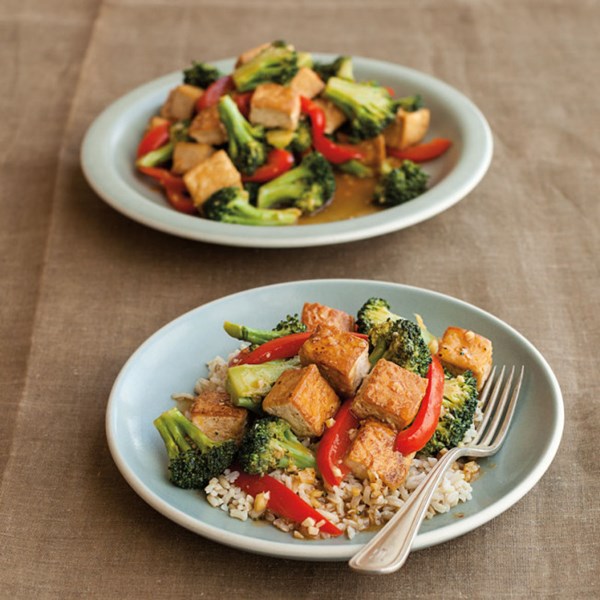 Crispy orange tofu with broccoli