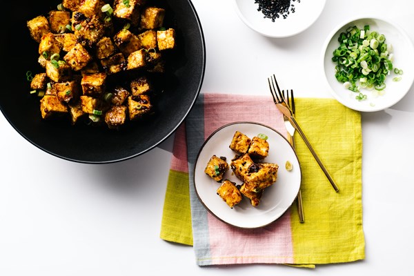 Crispy oven baked honey garlic tofu bites