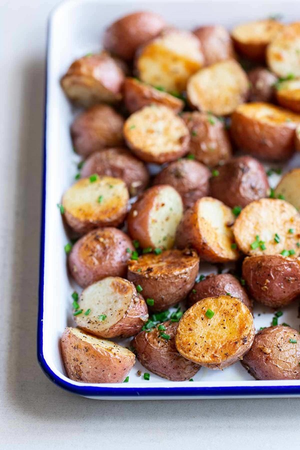 Crispy oven-roasted potatoes