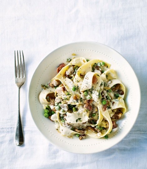 Crispy pancetta, thyme and chestnut pappardelle