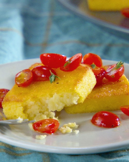 Crispy polenta squares with cherry tomatoes