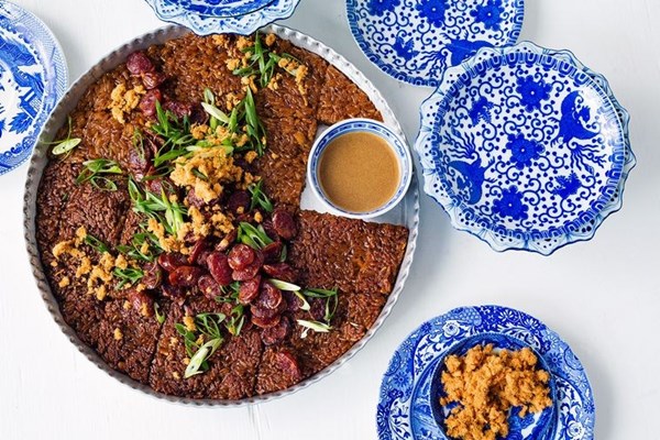 Crispy rice cake with Chinese sausage