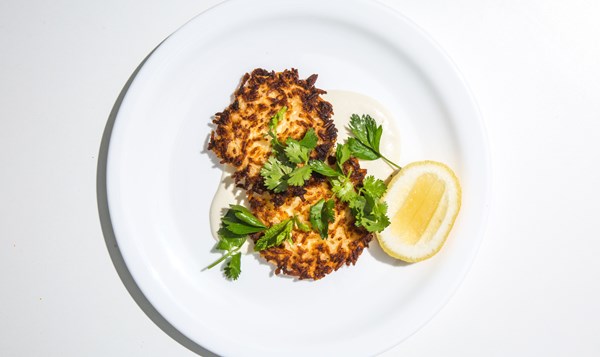 Crispy rice cakes with tarator sauce