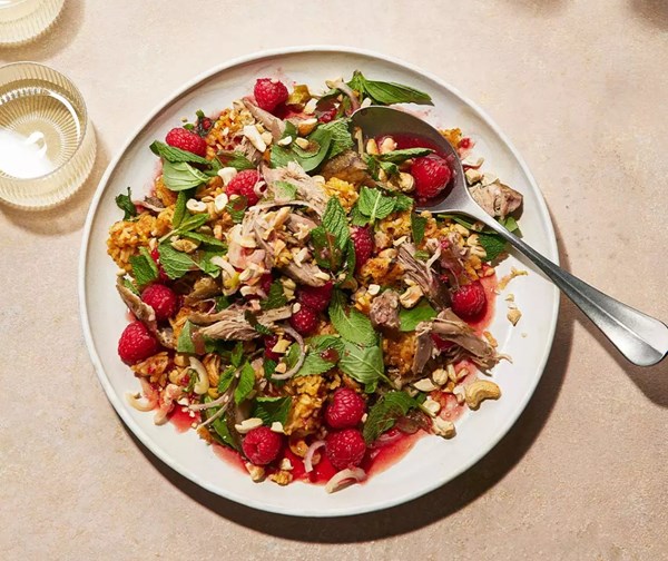 Crispy rice, duck & raspberry salad
