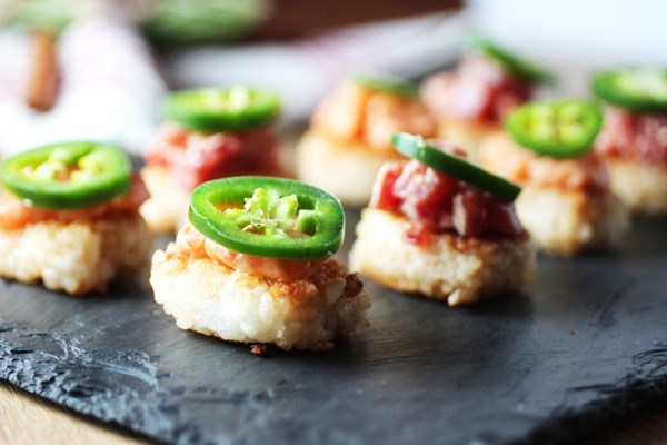 Crispy rice with spicy tuna & avocado