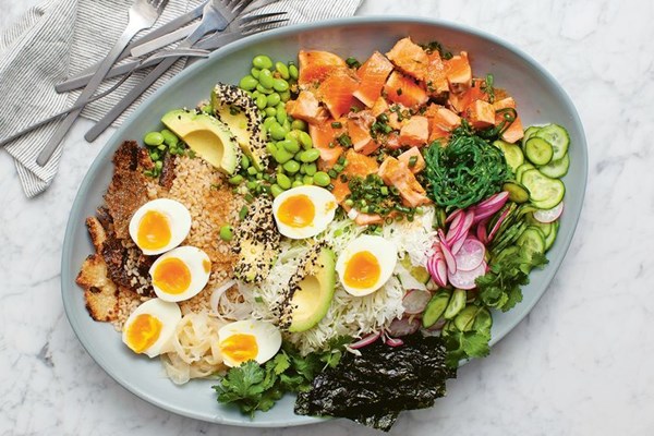 Crispy salmon bowl