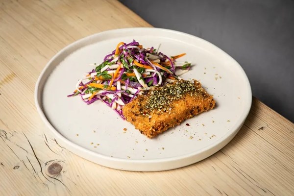 Crispy salmon fillet, winter vegetable salad, ginger and sesame dressing 