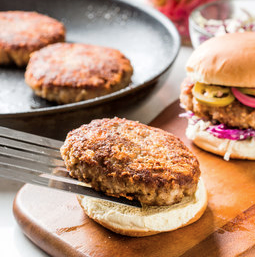 Crispy skillet turkey burgers