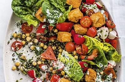 Crispy tofu salad & ranch-style dressing