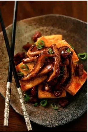 Crispy tofu with chorizo and shiitakes