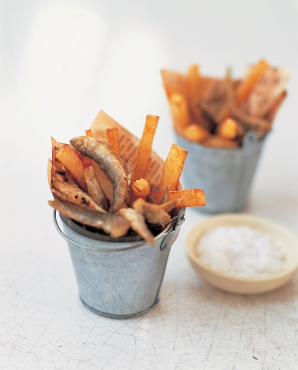 Crispy whitebait and chip cones