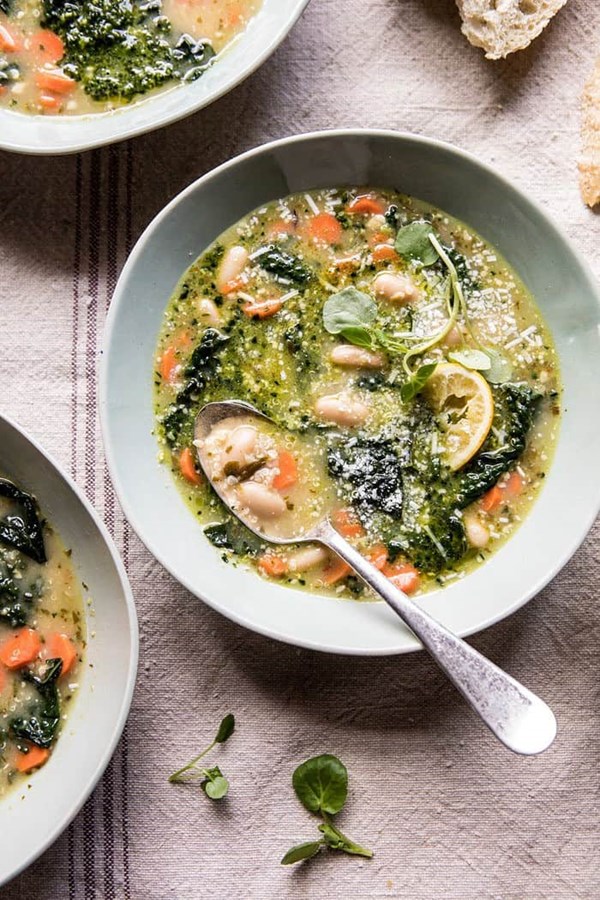 Crockpot Tuscan white bean and lemon soup