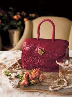 Crocodile handbag (Madeira cake 1)