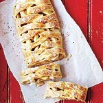 Crossover apple strudel