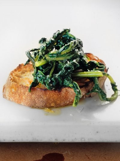 Crostini & greens 