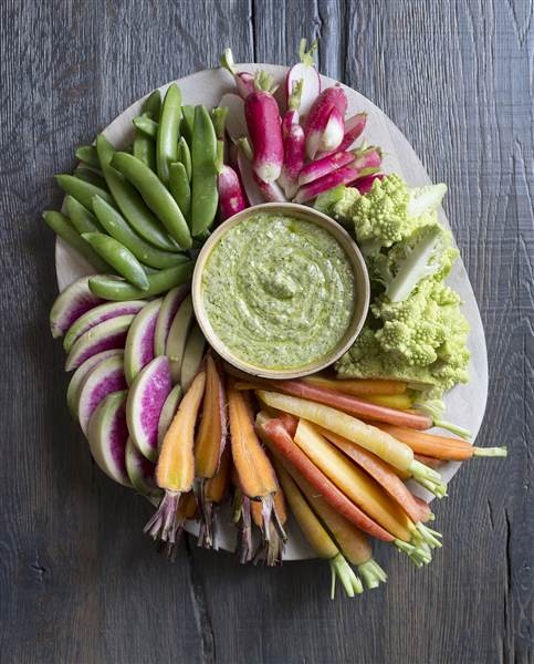 Crudités with lemon-parsley tahini dip