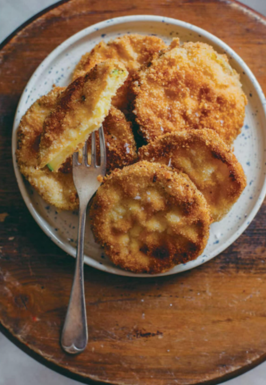 Crumbed zucchini (Zucchine impanate)