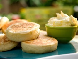 Crumpets with whipped butter and orange-blueberry marmalade