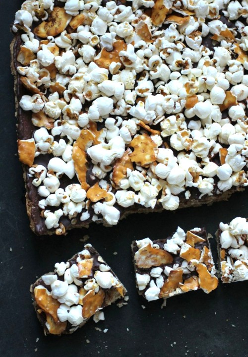 Crunch bars with popcorn and pretzels