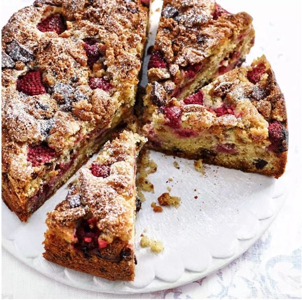 Crunchy almond & raspberry cake with dark chocolate