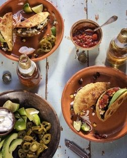 Crunchy black bean tacos