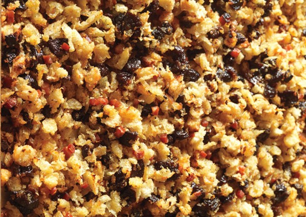 Crunchy breadcrumb dressing with prunes