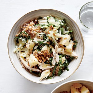 Crunchy bulgur bowl with kale, chicken, and pear