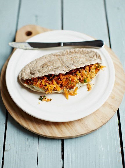 Crunchy carrot pittas