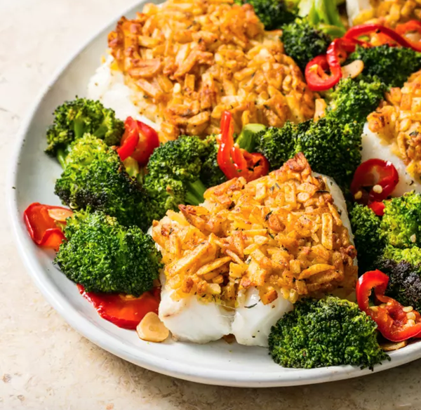 Crunchy cod with spicy broccoli