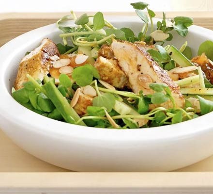 Crunchy coronation chicken salad