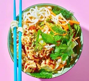Crunchy, creamy, spicy noodle salad