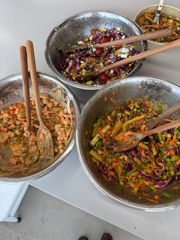 Crunchy edamame salad with peanut sauce