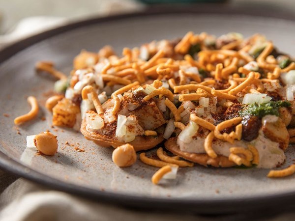 Crunchy fried chickpea noodles (Sev)