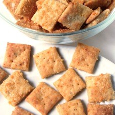 Crunchy Parmesan crackers