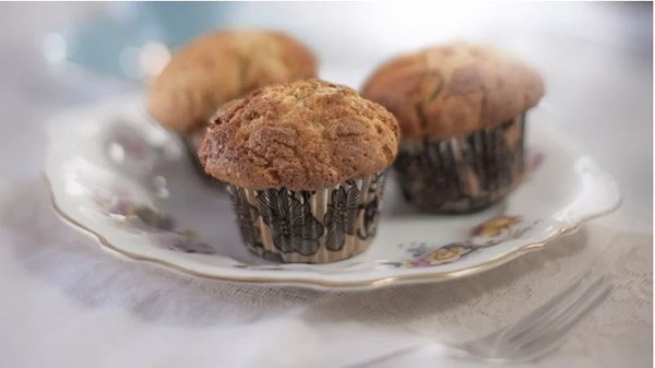 Crunchy peanut butter banana muffins